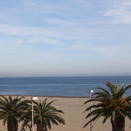 Apartamento En Primera Linea De Playa, Con Vistas A La Playa Y Con Wifi Roquetas de Mar Eksteriør billede