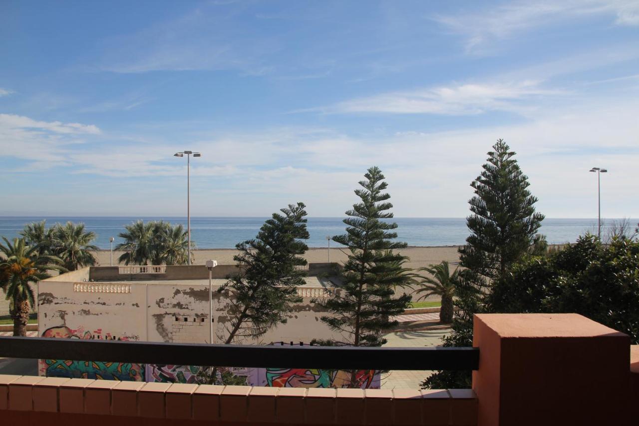 Apartamento En Primera Linea De Playa, Con Vistas A La Playa Y Con Wifi Roquetas de Mar Eksteriør billede
