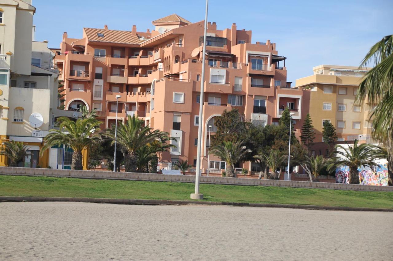 Apartamento En Primera Linea De Playa, Con Vistas A La Playa Y Con Wifi Roquetas de Mar Eksteriør billede